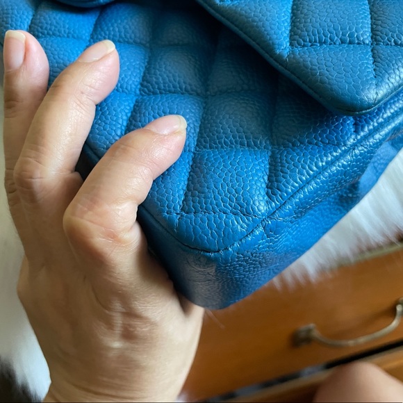 Auth Medium Chanel - Picture 6 of 14